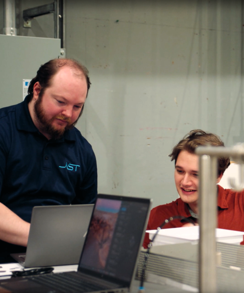 Updated service photo - crop